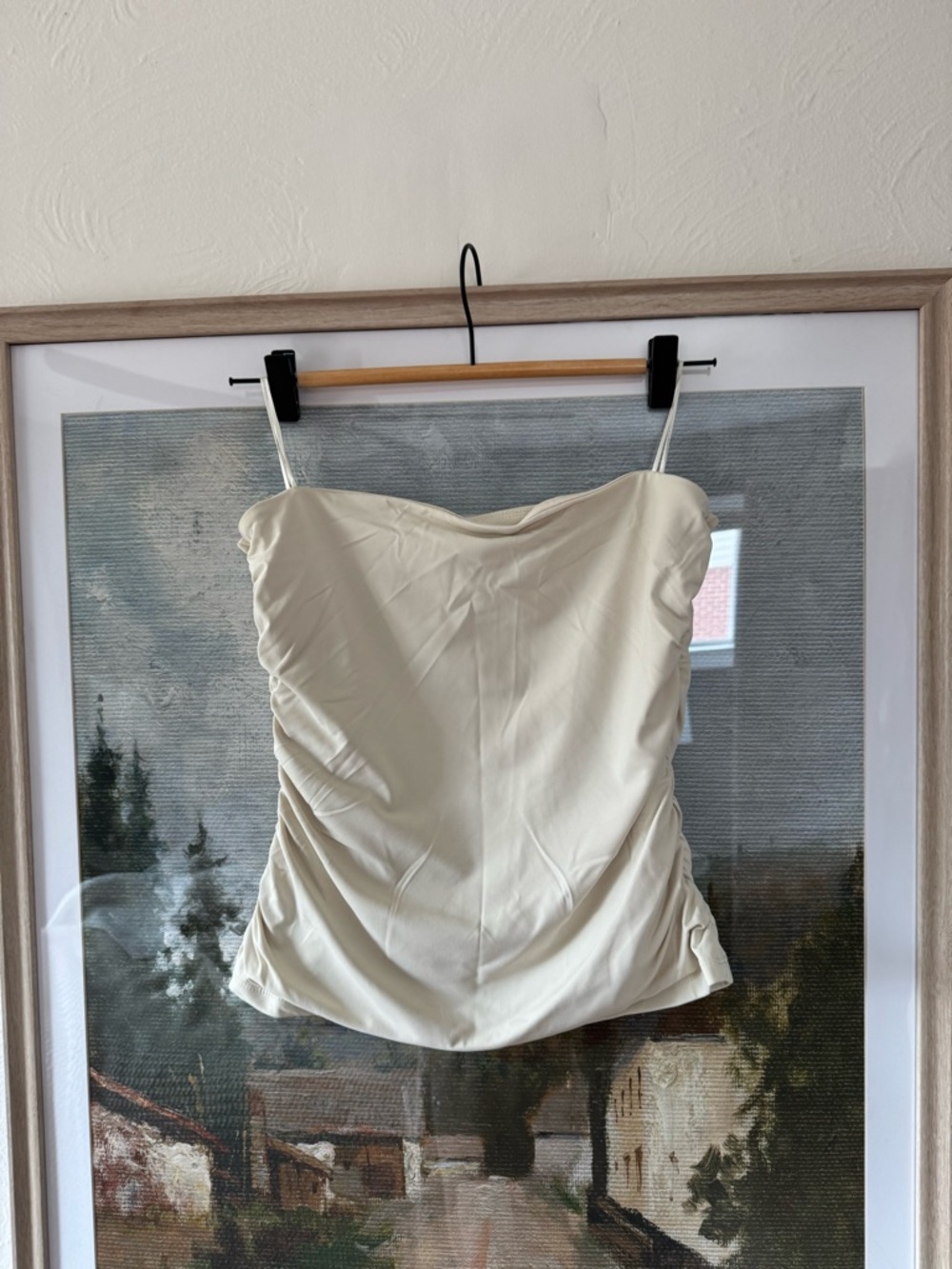 House of Harlow Elegant Cream Strapless Top